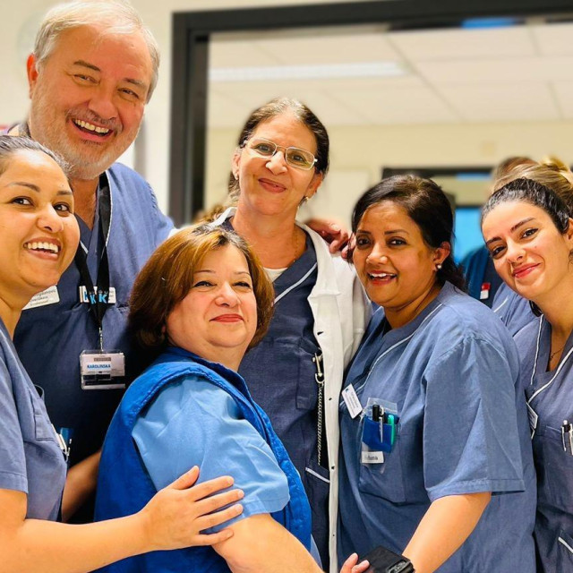 Nenad Bogdanović s timom