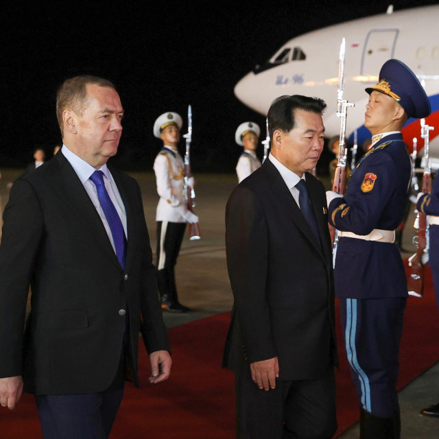 Dmitrij Medvedev i Im Chon Il