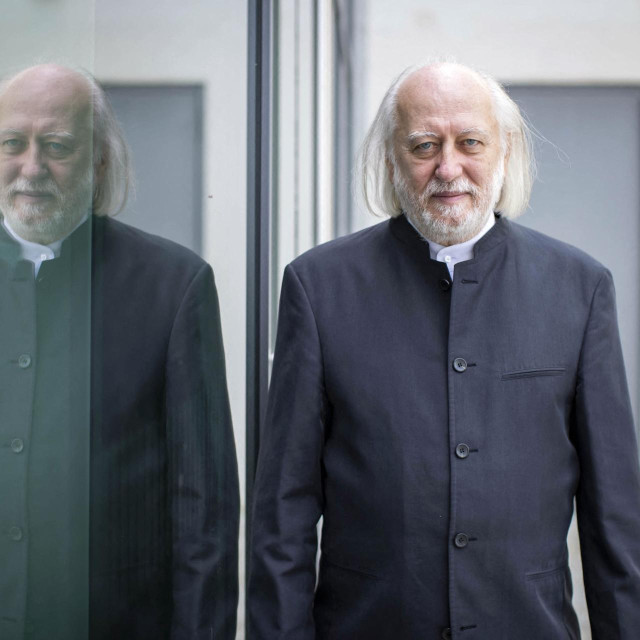  Laszlo Krasznahorkai