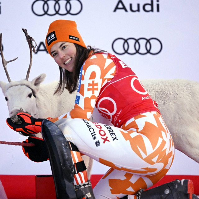 Vlhova je 6 puta pobijedila u Leviju i osvojila 6 sobova, a ove godine je utrka 15. studenoga