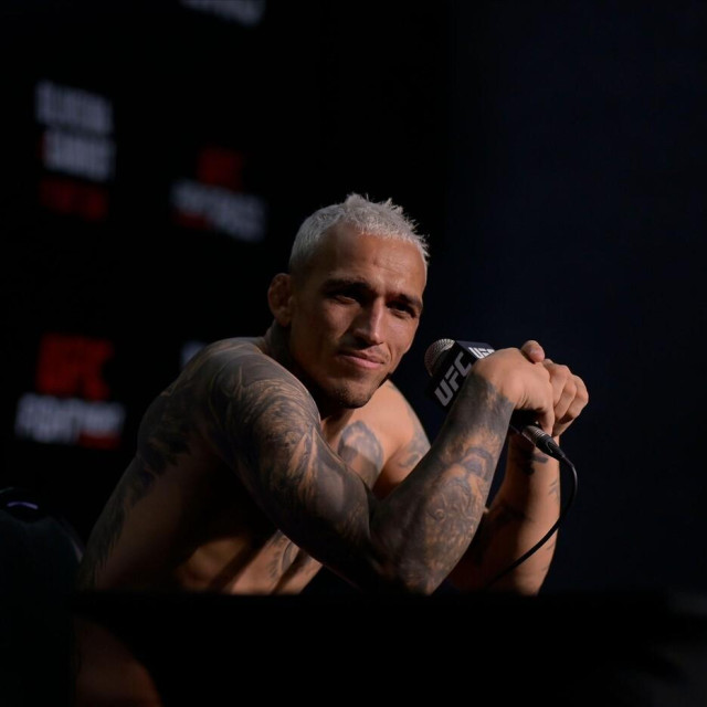 Charles Oliveira