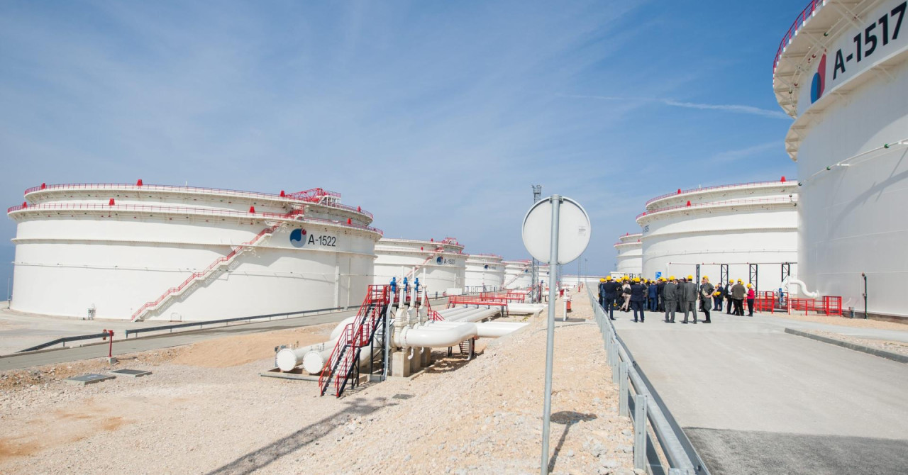 Cene nafte padle na najnižjo raven v zadnjih petih mesecih zaradi trgovinske vojne in povečanja proizvodnje