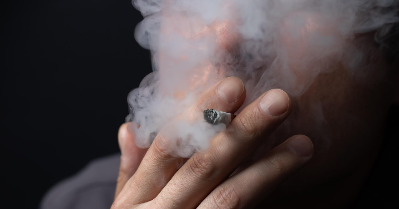 Prenehanje kajenja v poznejših letih lahko upočasni izgubo spomina