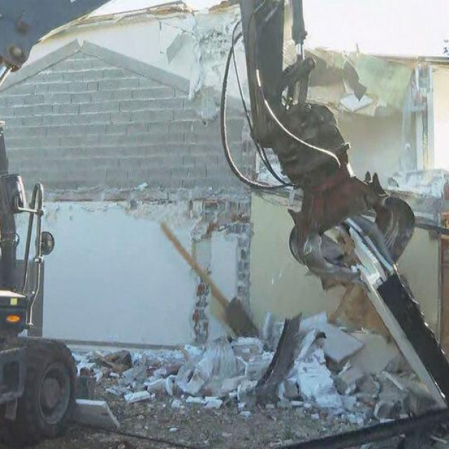 Državni inspektorat u Ližnjanu i Šišanu - ruši se 40 ilegalnih objekata