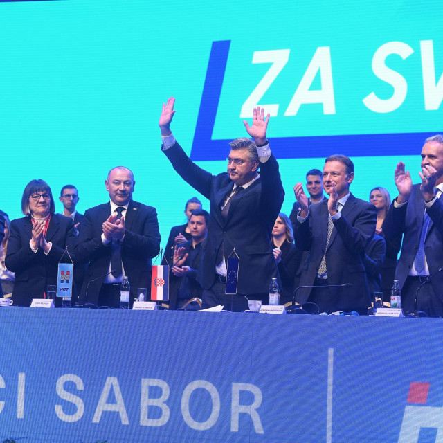 Opći sabor HDZ-a 2024. godine, na fotografiji: Oleg Butković, Zdravka Bušić, Tomo Medved, Andrej Plenković, Gordan Jandroković, Krunoslav Katičić, Dubravka Šuica