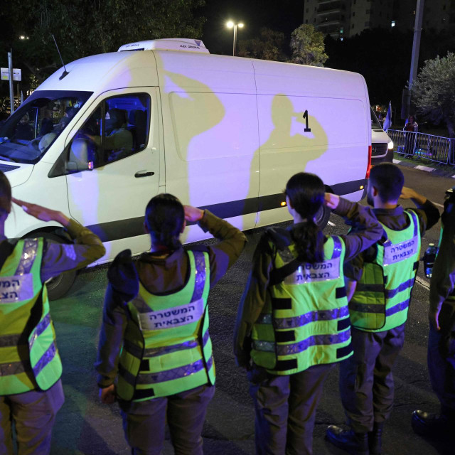 Dolazak četiri tijela u Tel Aviv