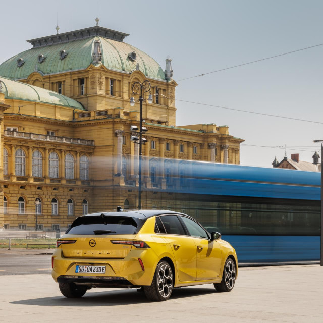 Uz benzinski i dizel motor, novi model dolazi i u plug-in hibrid te električnoj verziji