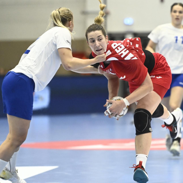 Kontra protiv Finske za udžbenike - Ana Debelić