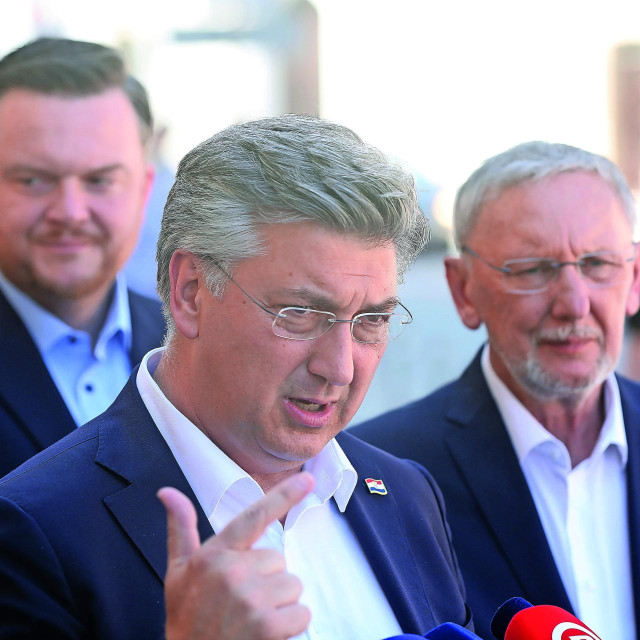 Andrej Plenković i Davor Božinović