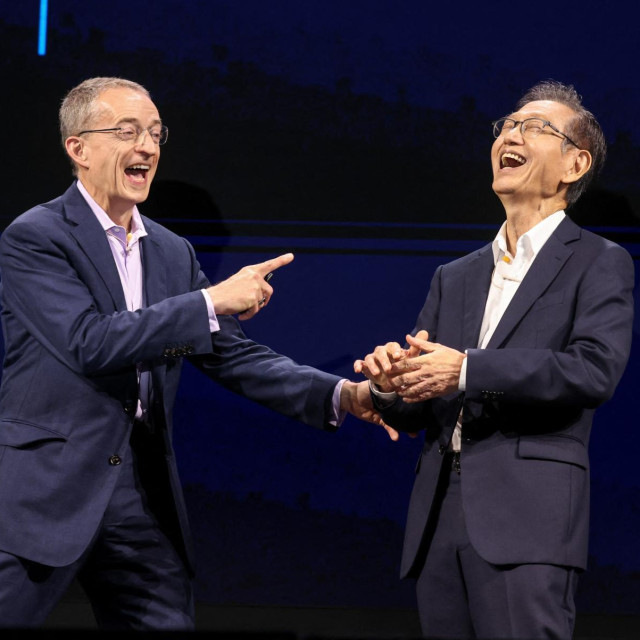 Bivši izvršni direktor Intela Pat Gelsinger i šef Asusa Jonney Shih. Gelsinger je jedan od onih koji su potvrdili da je AI definitivno u balonu