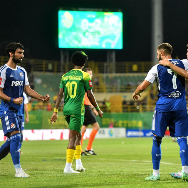 Emreli slavi gol Dinama