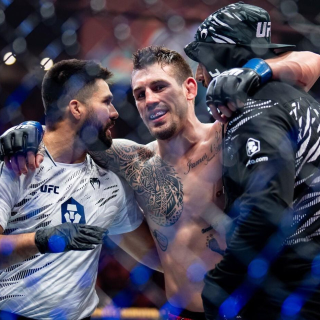 Brendan Allen, celebrates after defeating Reinier de Ridder during their middleweight bout at a UFC Fight Night in Vancouver, on Saturday, October 18, 2025.,Image: 1046587445, License: Rights-managed, Restrictions: World rights excluding North America, Model Release: no, Credit line: ETHAN CAIRNS/PA Images/Profimedia