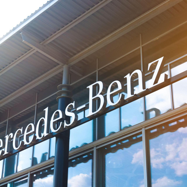 Mercedes ilustracija