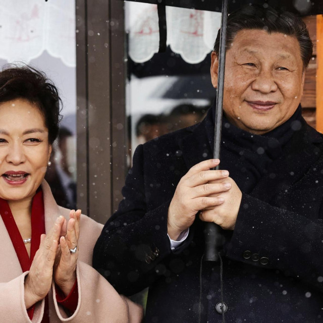 Xi Jinping sa suprugom Peng Liyuan