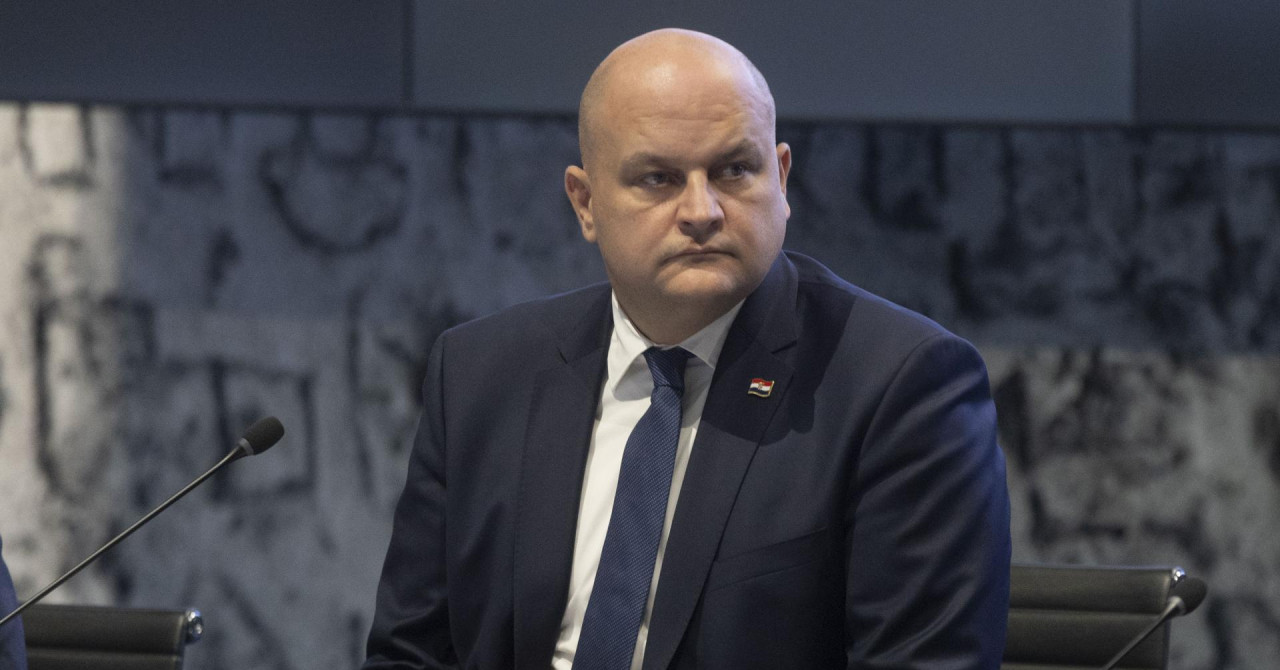 Šušnjar poslao poruku Szijjártóu: ‘Dođite da vidite što je Hrvatska spremna učiniti za Mađarsku‘