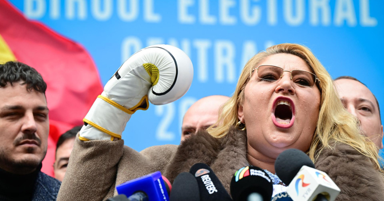 Rumunjska desničarka zaprijetila Zelenskom: ‘Ako ćeš na tom mjestu držati govor, slomit ću ti obje noge!‘