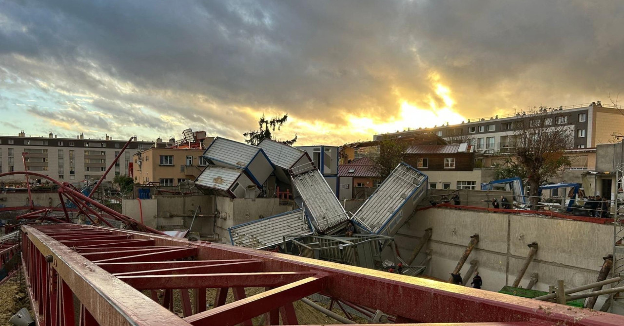 Zastrašujuće snimke iz Francuske, tornado rušio dizalice i nosio krovove, poginula jedna osoba, četiri kritično