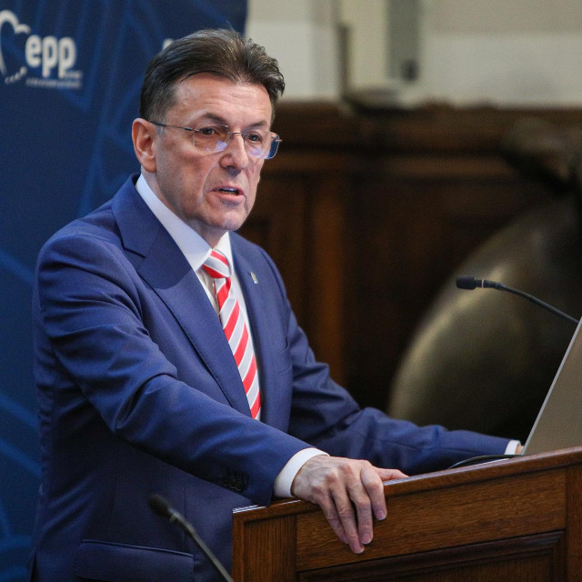Luka Burilović
