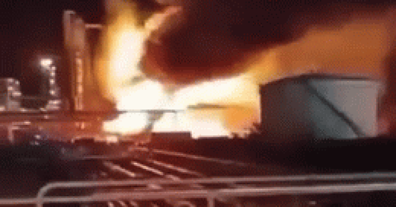 Golemi požar kod Budimpešte, u razmaku od 24 sata planule MOL-ova i Lukoilova rafinerija. Ukrajinski novinar: ‘Iza ovoga stoji Kijev‘