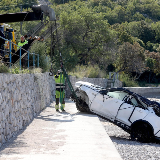 Sandra i Kevin Bonnici poginuli su kad je automobil u kojem su bili s još jednim malteškim parom - Jeremyjem Gambinom (68) i njegovom suprugom Lorraine (67) - sletio u more