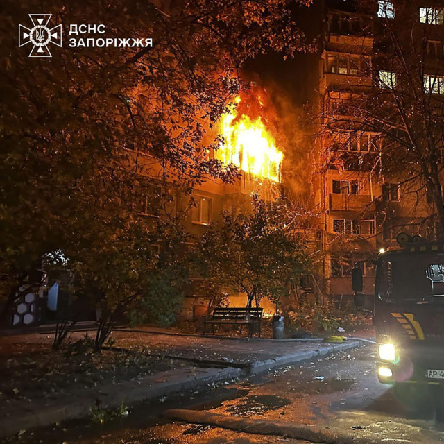 Požar u Zaporižju nakon ruskog zračnog napada