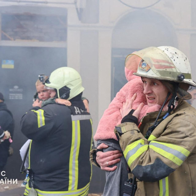 Prizori nakon napada n vrtić