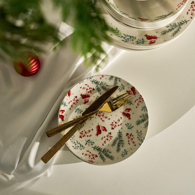 Tanjuri s božićnim motivom - set od dva komada (5,99 eura)