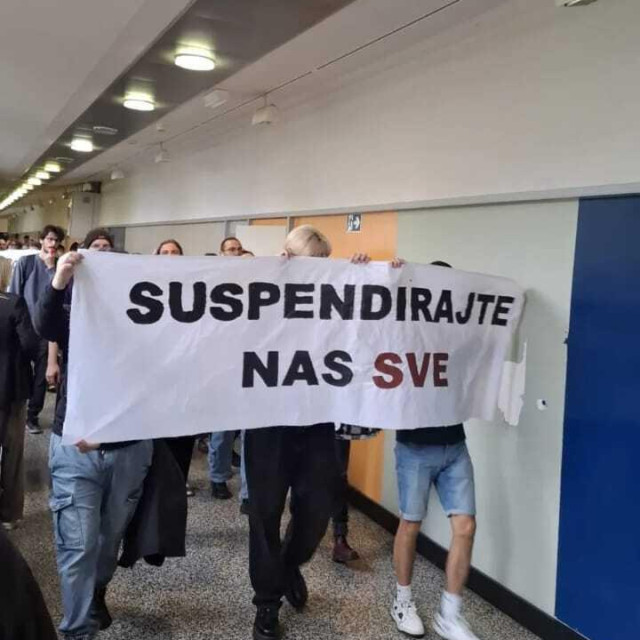 Studenti FFZG-a prosvjeduju zbog dekanove odluke o suspenziji troje studenata