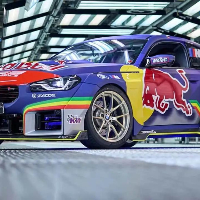 BMW M2 Drift Competition