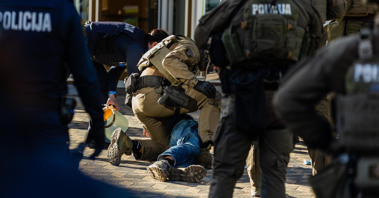 Mladiću prijetili ispred noćnog kluba, on nazvao oca. Završilo je brutalnim ubojstvom, premijer sazvao hitan sastanak