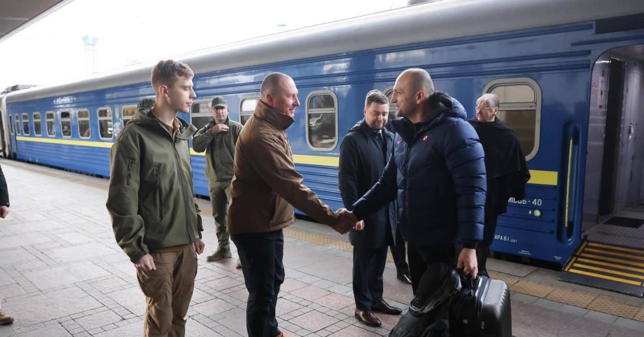 Minister Anušić obiskal Ukrajino za vojaško sodelovanje