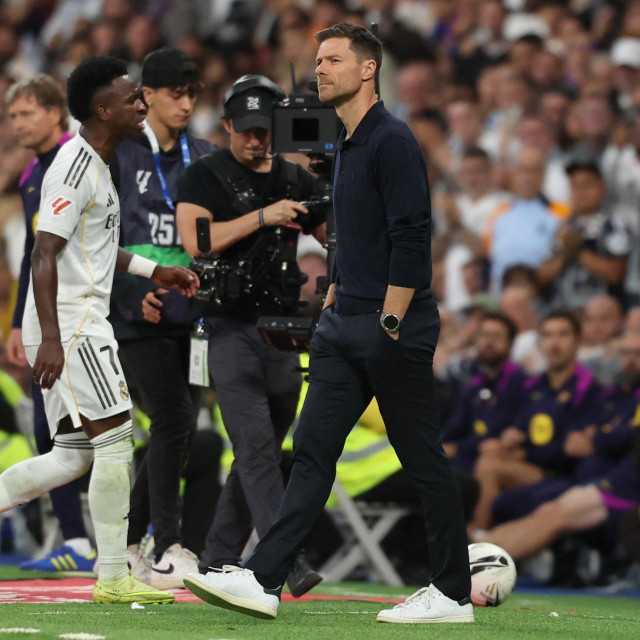 Vinicius i Xabi Alonso