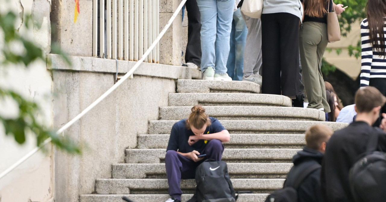 Revolucija u hrvatskom školstvu, Ministarstvu uvodi dvije krucijalne promjene: Zbogom mobitelima i ispričnicama!