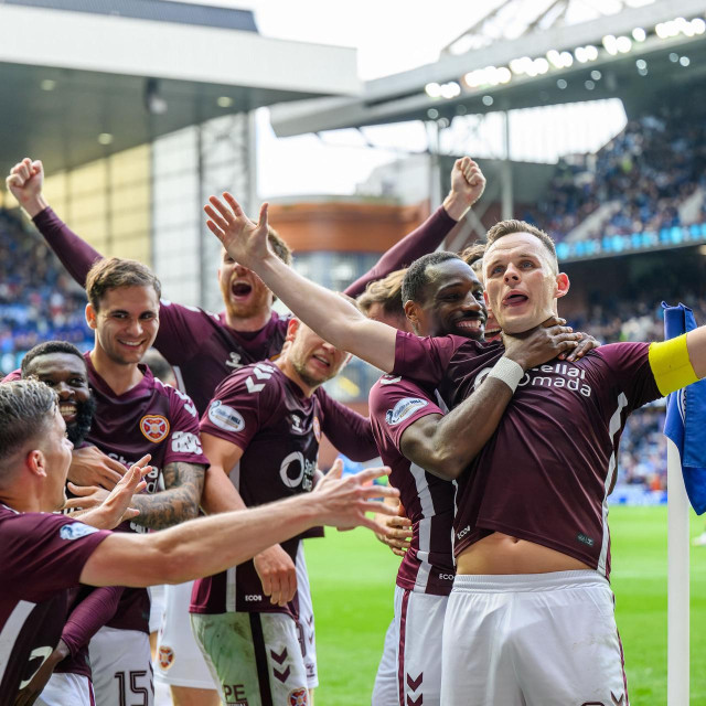 Slavlje nogometaša Heartsa