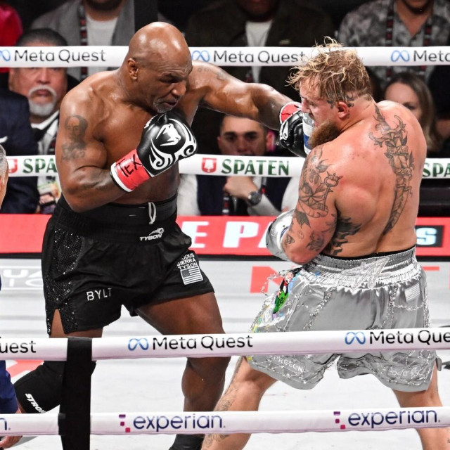 Mike Tyson vs Jake Paul