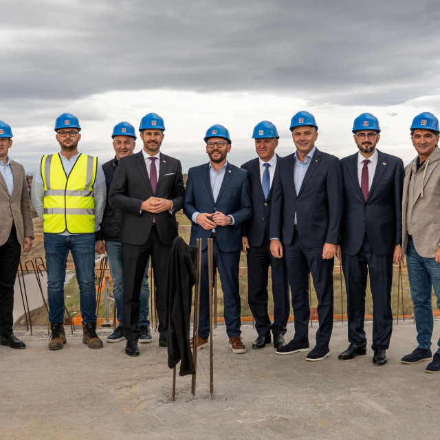 Ugledna ekspedicija na HNS-ovu kampu u Velikoj Gorici