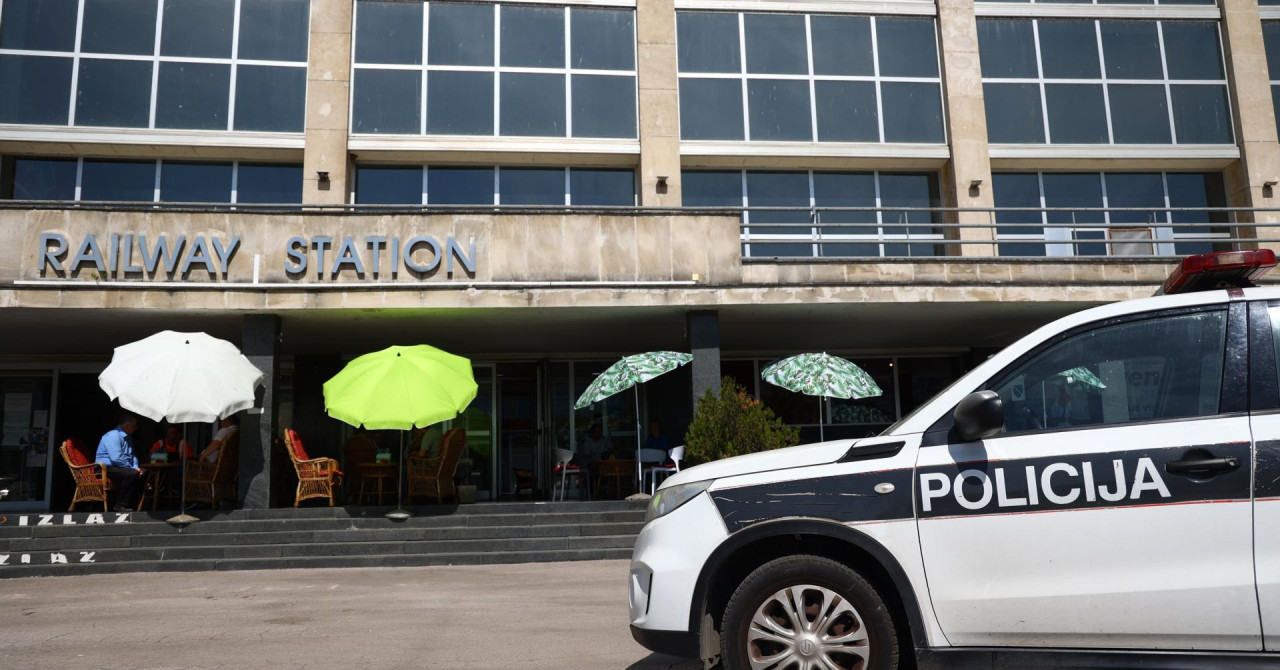 Uhićena dvojica policajaca u BiH, jedan je osumnjičen za spolno zlostavljanje djeteta