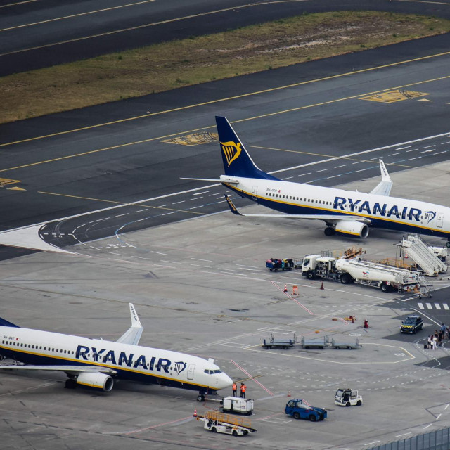 Zrakoplovi Ryanaira u Bordeauxu