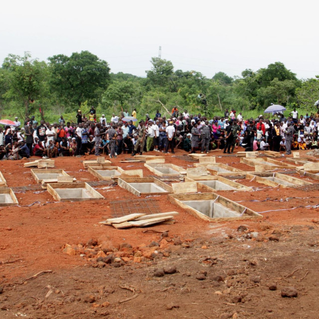 Grobovi 19 osoba ubijenih u Nigeriji