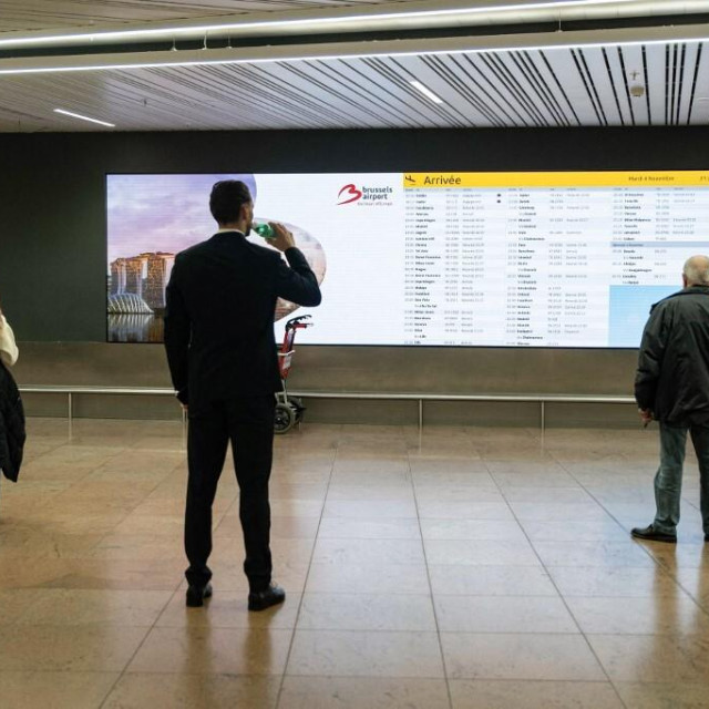 Putnici u zračnoj luci u Bruxellesu