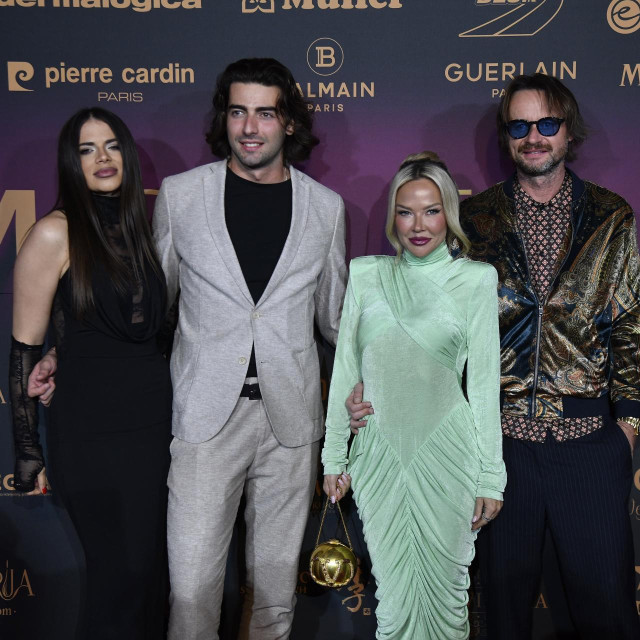 Na fotografiji: Anita Maričić, Šime Elez, Maja Šuput i Mate Nižić