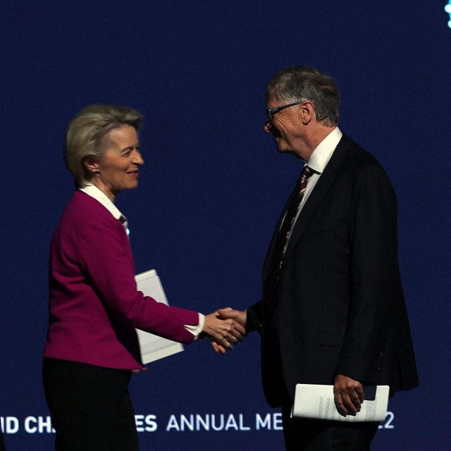 Arhivska fotografija, Ursula von der Leyen i Bill Gates 