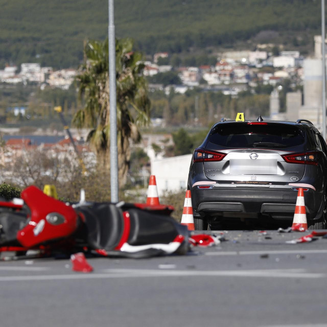Prometna nesreća na križanju Velebitske i Solinske ulice u kojoj je poginuo motociklist