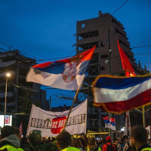 Prosvjed u ožujku 2025. ispred porušenog Glavnog stožera vojske u Beogradu