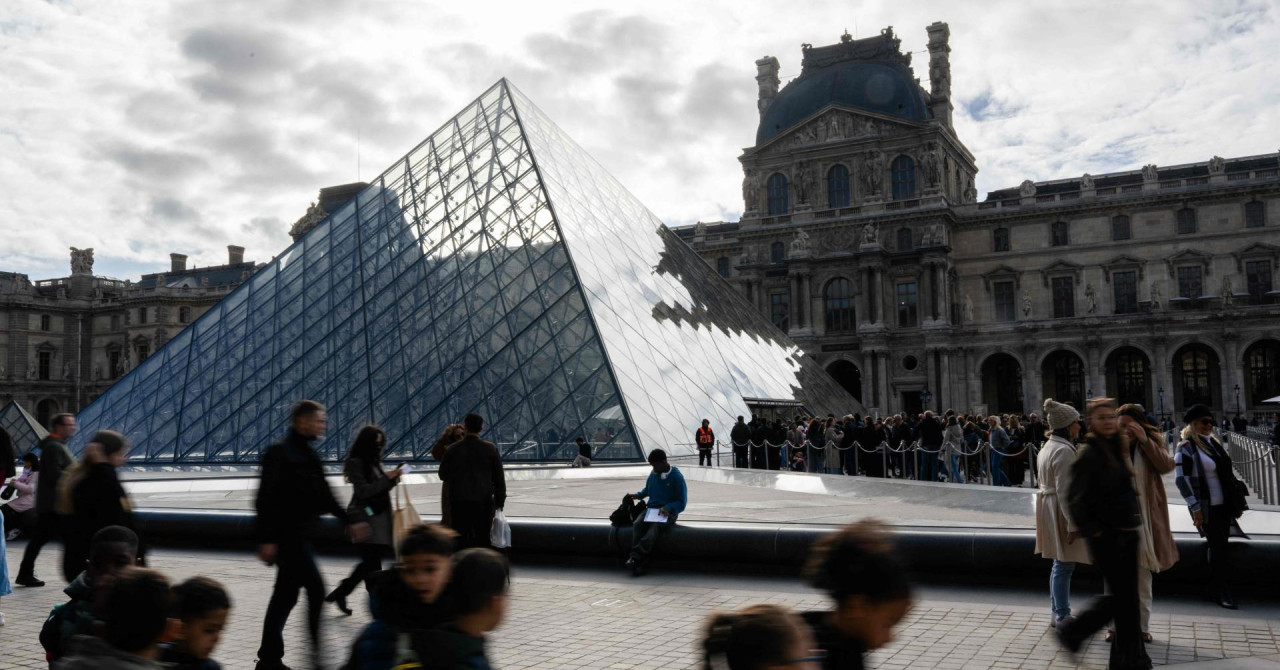 FOTO Otkrivena istina o tinejdžeru koji je postao globalna zvijezda nakon pljačke u Lovreu: ‘U toj fotografiji postoji misterij...‘