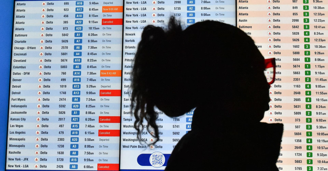 Trump prijeti kontrolorima leta otkazima zbog otkazanih letova: ‘Odmah se vratite na posao!‘