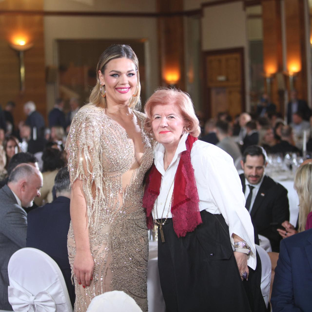 Sandra Elkasević i Mimi Vurdelja