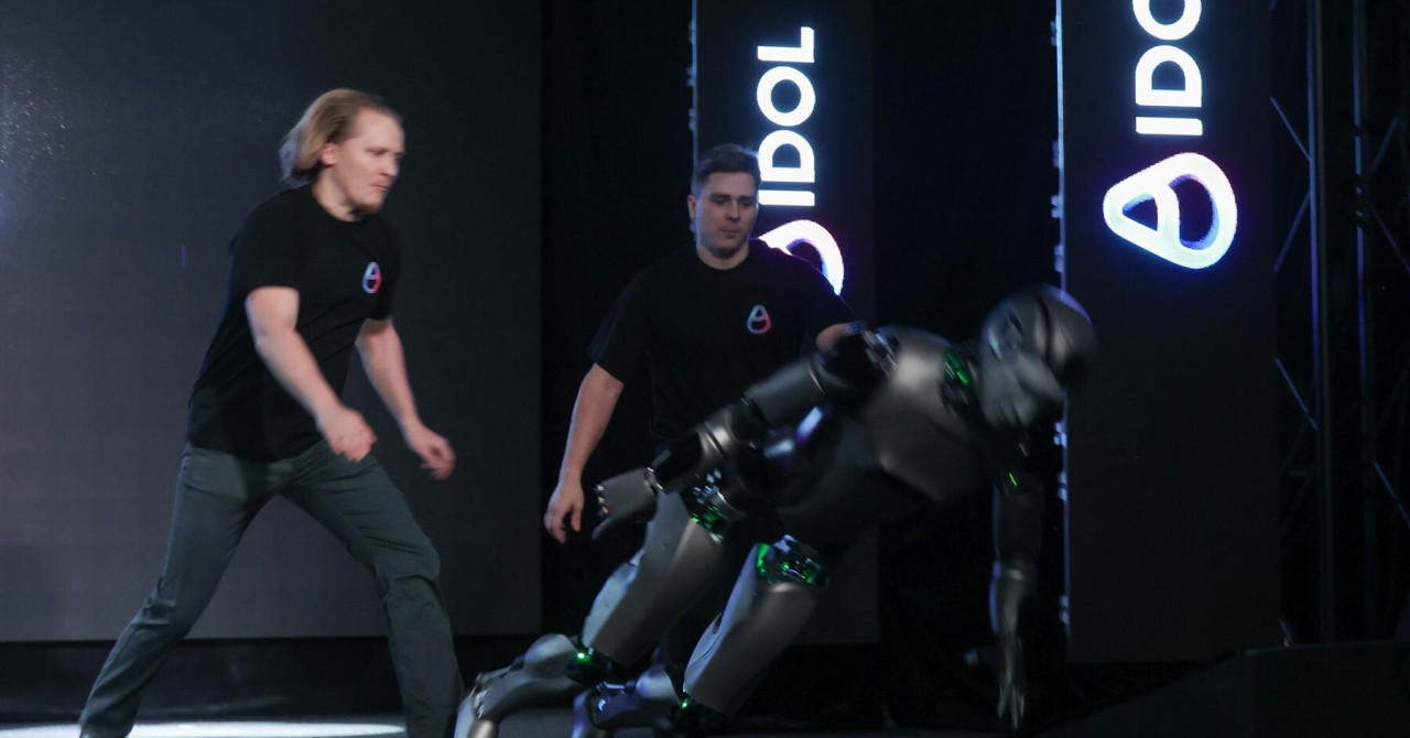 VIDEO Rusi predstavili prvog humanoidnog robota, sve se pretvorilo u fijasko: Nakon 20 sekundi nastala je potpuna panika