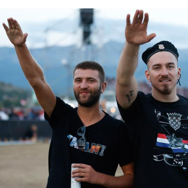 Prizor iz Sinja prije koncerta Thompsona; Vlatko Crvtila; Mate Granić; Vesna Pusić