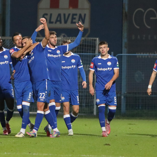 Slavlje igrača Slavena Belupa